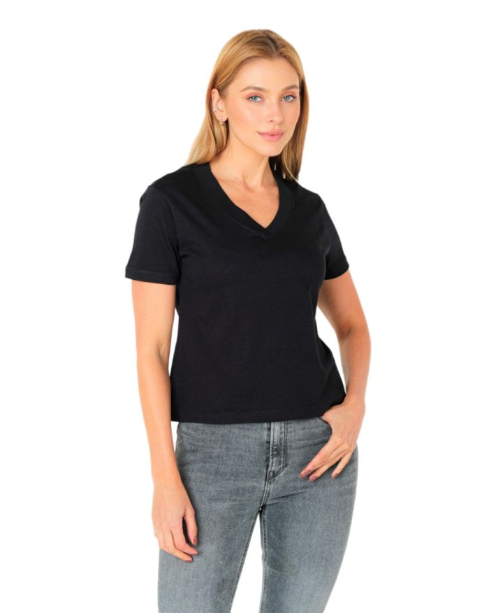 Camiseta Pima V iuseu feminina preta-PP
